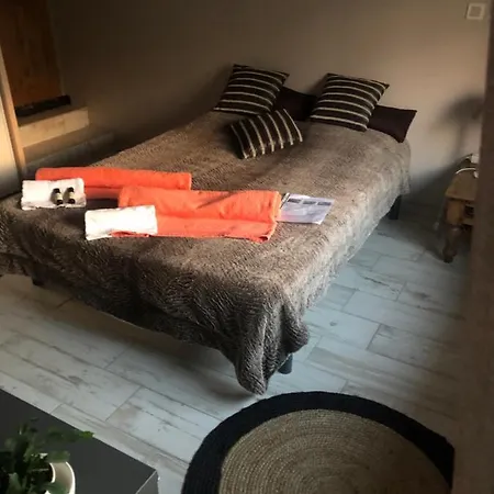 Entierement Renove Bord De Sevre Nyaraló *